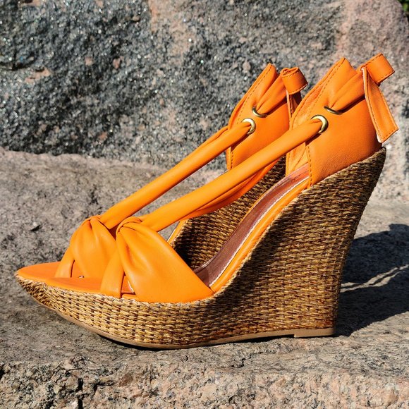 Qupid Orange Wedges - 7 - New - Picture 3 of 5